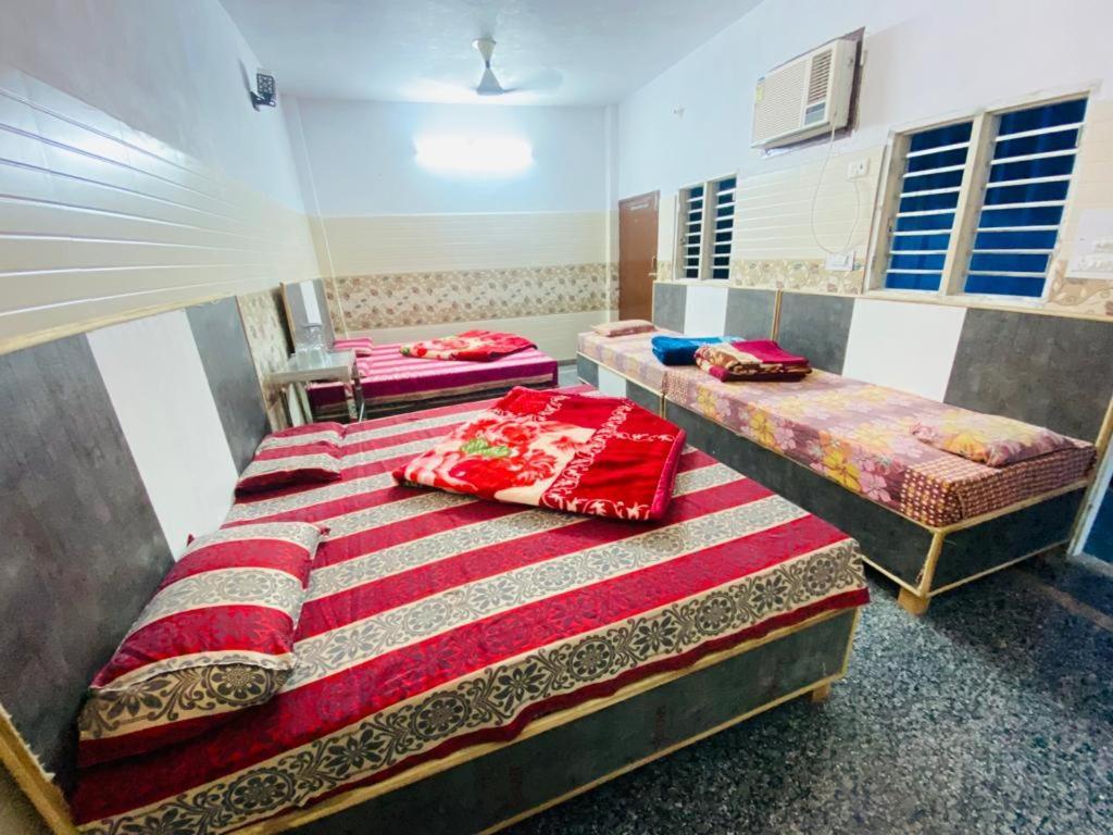 Hotel Hari Ganga Near By Bus And Railway Station Haridwār Esterno foto