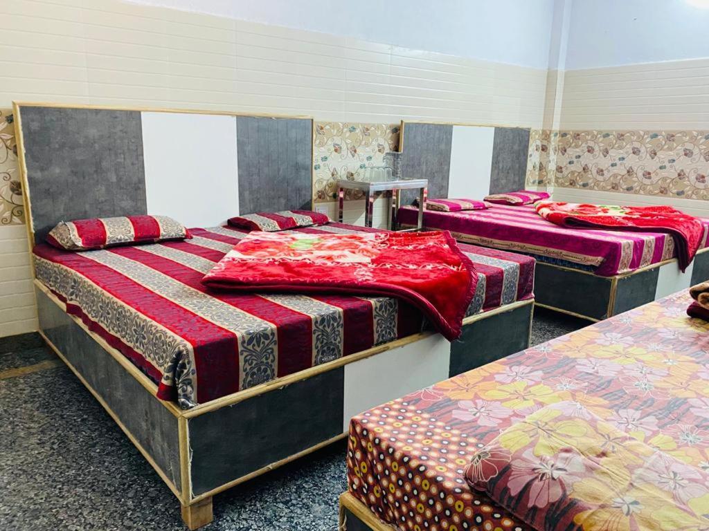 Hotel Hari Ganga Near By Bus And Railway Station Haridwār Esterno foto